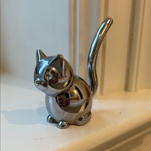 Silver Cat Ring Holder Figurine